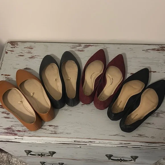 Time and Tru Women's Flats - Maroon, Black, and Tan - Picture 6 of 6